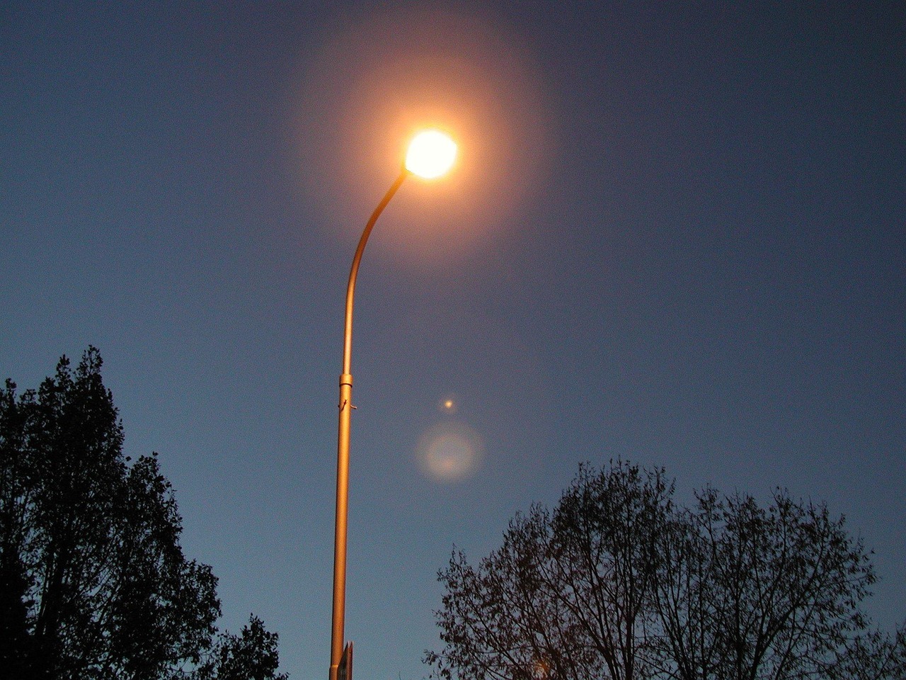 Straßenbeleuchtung defekt?